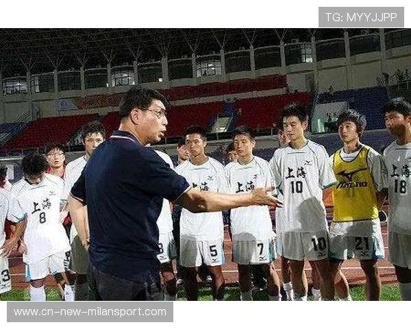 中国足球职业联赛建立本地裁判优先培养机制，我国足球裁判等级